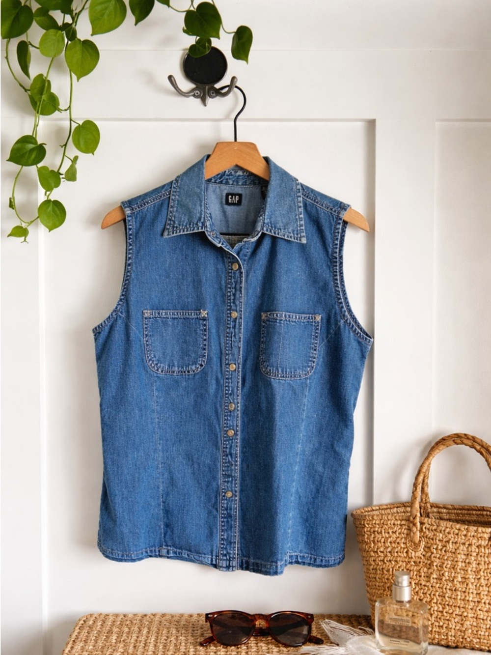 Late 90s GAP Denim Sleeveless Button Up | Vintage Workwear Top